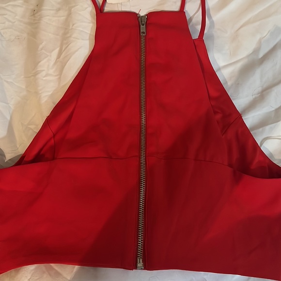 Forever 21 Large Vibrant Red Sleeveless Crop Top NWT Perfect Summer style. - Picture 6 of 7